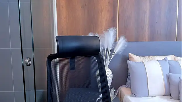 Snapshot of AishaPeyton chatting on December 17, 2024, 9:07 am AishaPeyton online show from December 17, 2024, 9:07 am
