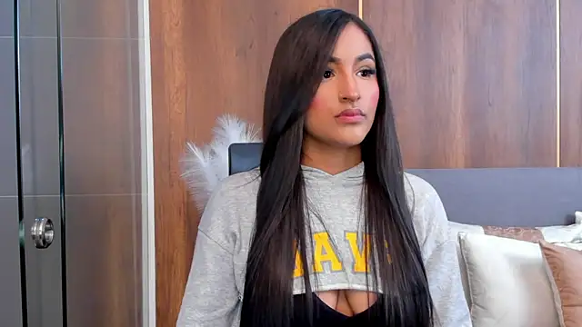 Snapshot of AishaPeyton chatting on January 22, 2025, 11:21 pm AishaPeyton online show from January 22, 2025, 11:21 pm