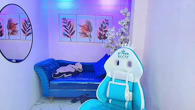 Snapshot of Dafne_huges chatting on September 19, 2025, 7:36 pm Dafne huges online show from September 19, 2025, 7:36 pm
