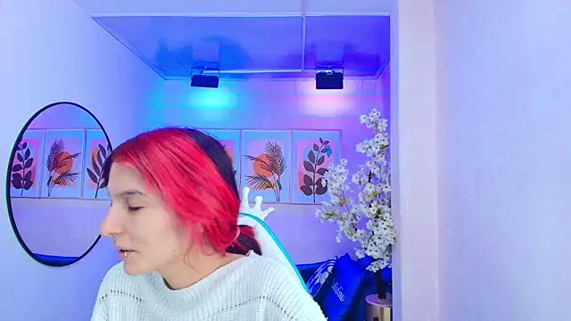 Snapshot of Dafne_huges chatting on September 24, 2025, 7:39 pm Dafne huges online show from September 24, 2025, 7:39 pm