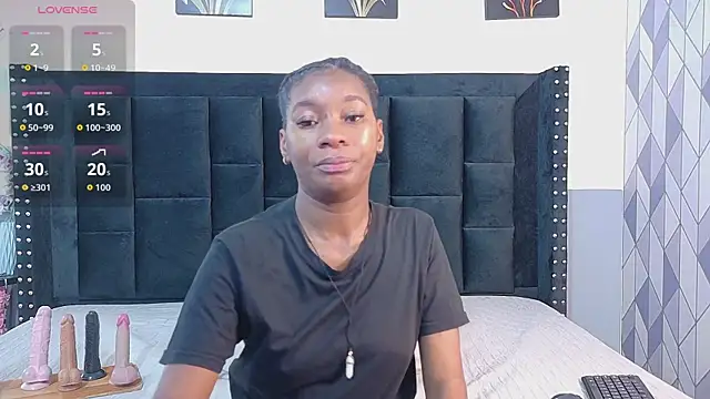 petitelittleebony online show from July 16, 2026, 2:28 am