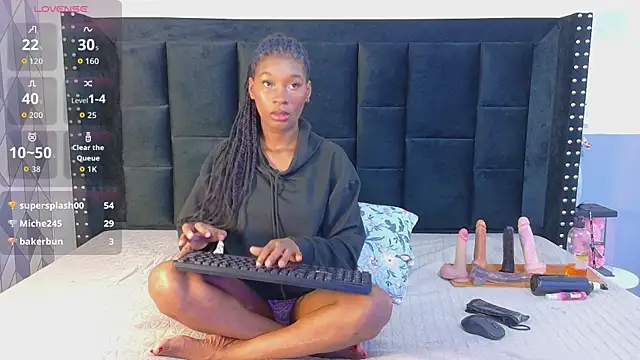 petitelittleebony online show from July 28, 2026, 3:02 am