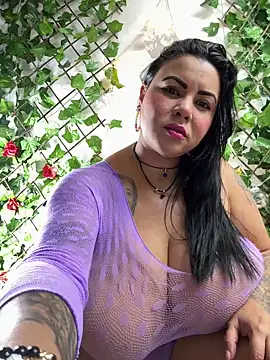 alicia squirt big online show from March 15, 2025, 5:41 am