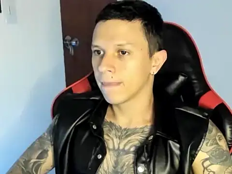 goodboy69l online show from June 17, 2026, 6:09 pm