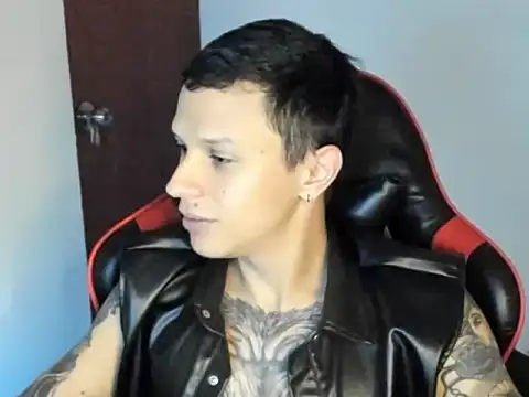 goodboy69l online show from June 25, 2026, 3:27 pm