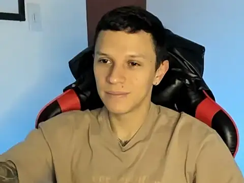 goodboy69l online show from July 1, 2026, 3:23 pm