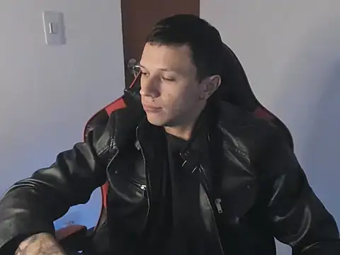 goodboy69l online show from August 3, 2026, 11:37 am