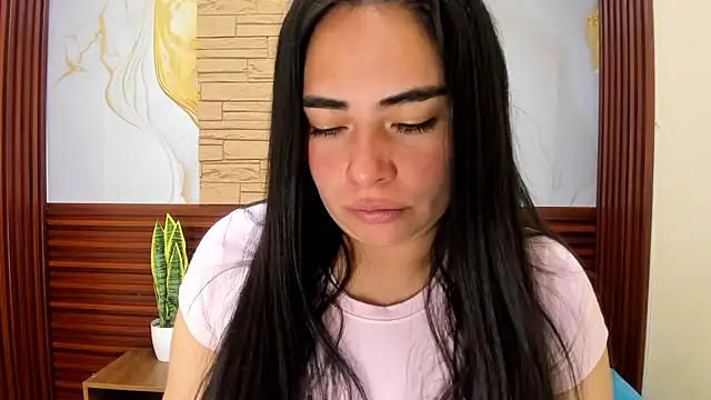 Snapshot of missexy303av chatting on October 18, 2025, 1:23 pm missexy303av online show from October 18, 2025, 1:23 pm