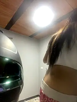 SarahStones online show from September 17, 2025, 9:55 am