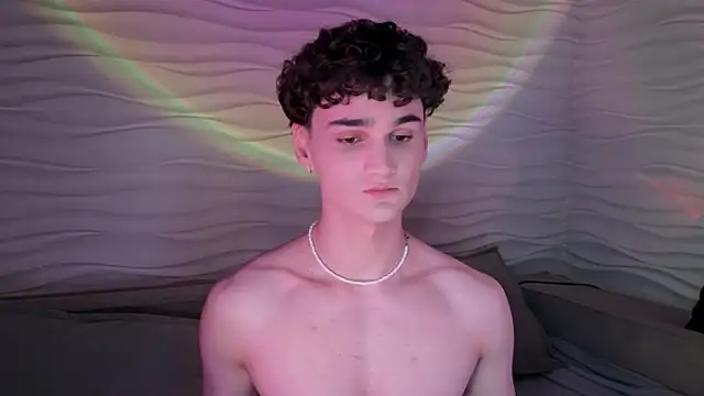 adam 21cm   online show from February 2, 2025, 7:57 pm