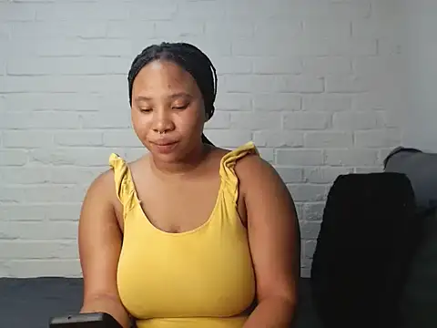 DrippinCaramelCutie online show from January 27, 2025, 7:46 pm