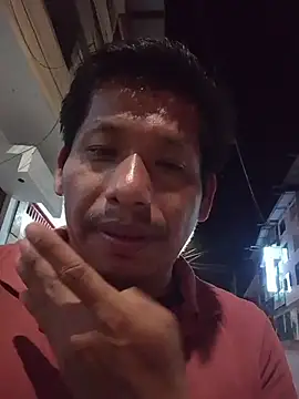 Snapshot of activo202 chatting on July 5, 2026, 12:28 am activo202 online show from July 5, 2026, 12:28 am