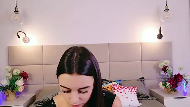 Snapshot of Alisha_Shy chatting on October 17, 2025, 10:23 pm Alisha Shy online show from October 17, 2025, 10:23 pm