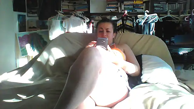 MariaAnaSunshine online show from March 6, 2026, 7:49 am