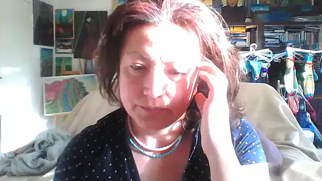 MariaAnaSunshine online show from March 12, 2026, 6:52 am