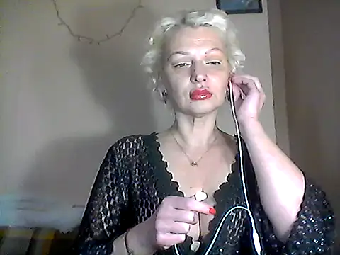 MaryJane441 online show from February 16, 2026, 9:11 pm