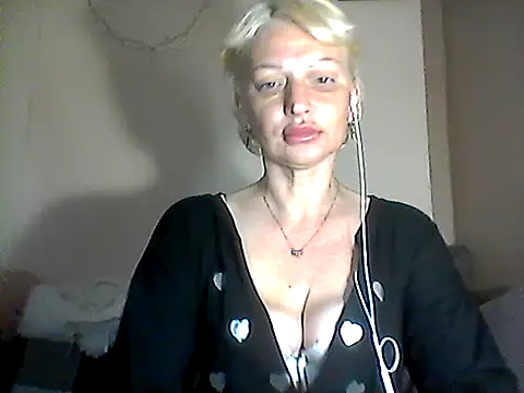 MaryJane441 online show from April 22, 2026, 8:10 pm