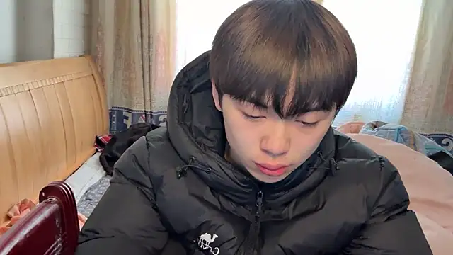 xiaottt1918 online show from January 16, 2025, 5:32 am