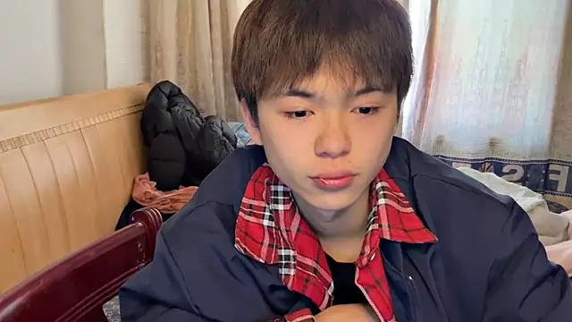 xiaottt1918 online show from January 17, 2025, 6:47 am