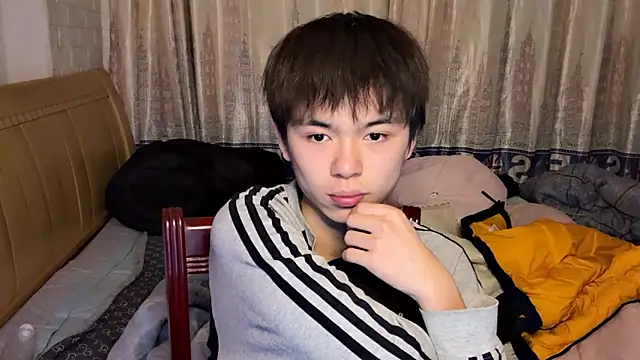 xiaottt1918 online show from January 21, 2025, 1:43 pm