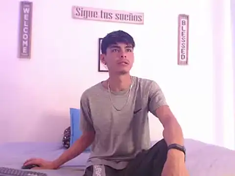 Snapshot of harrytomson_1 chatting on December 27, 2024, 7:14 pm harrytomson 1 online show from December 27, 2024, 7:14 pm