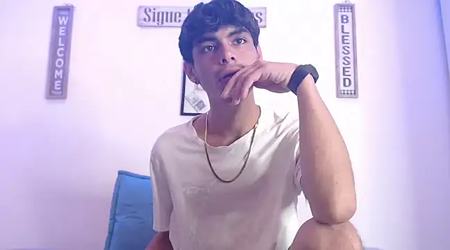 Snapshot of harrytomson_1 chatting on February 18, 2025, 8:16 am harrytomson 1 online show from February 18, 2025, 8:16 am