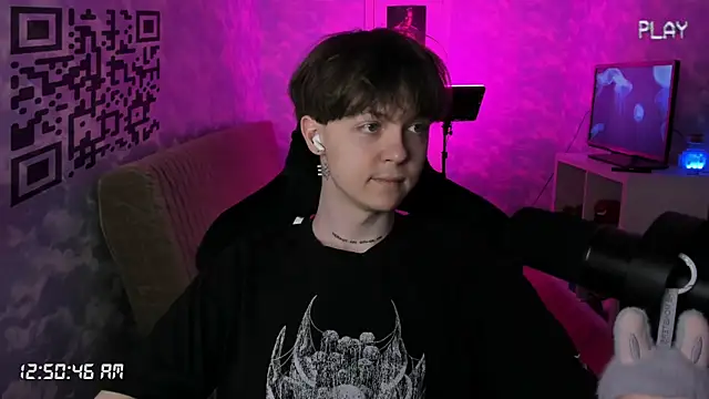 charonbaby1 online show from October 28, 2025, 9:50 pm