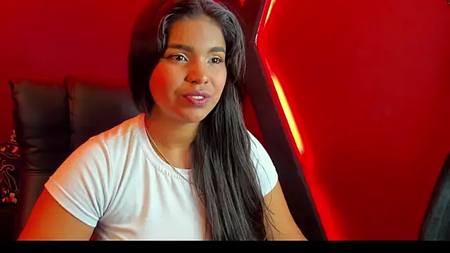 zoe roux21 online show from January 25, 2025, 3:51 am