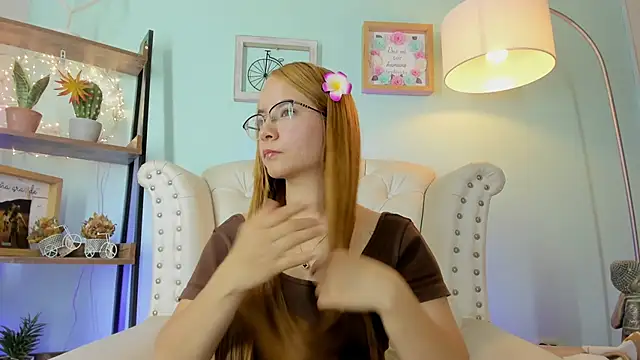 honey fox1 online show from February 17, 2026, 12:40 am