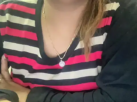 Snapshot of sassypooja chatting on December 17, 2024, 4:11 pm sassypooja online show from December 17, 2024, 4:11 pm