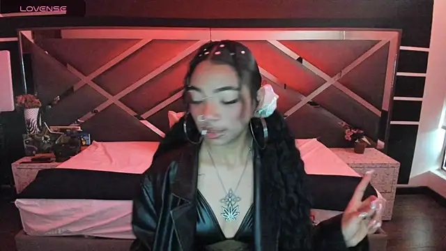 SexyNaf online show from September 26, 2025, 7:40 pm