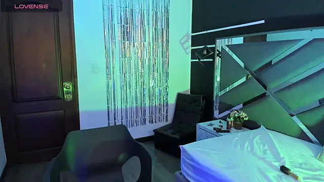 SexyNaf online show from October 18, 2025, 7:36 pm