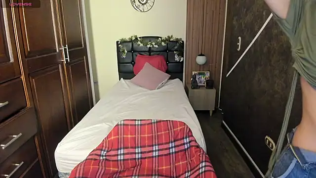 SexyNaf online show from February 2, 2026, 7:23 pm