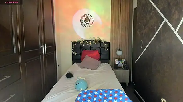 SexyNaf online show from February 4, 2026, 7:09 pm