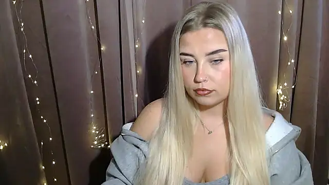 KristyHoney online show from December 2, 2024, 9:45 am