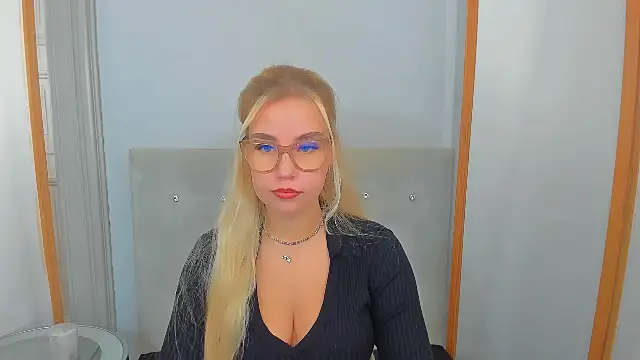 KristyHoney online show from March 1, 2025, 6:24 am