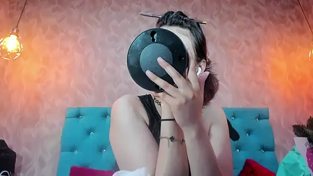 Snapshot of AnnieSoul chatting on October 23, 2025, 6:28 pm AnnieSoul online show from October 23, 2025, 6:28 pm