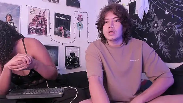 Snapshot of hothoneychile chatting on September 17, 2025, 2:19 pm hothoneychile online show from September 17, 2025, 2:19 pm