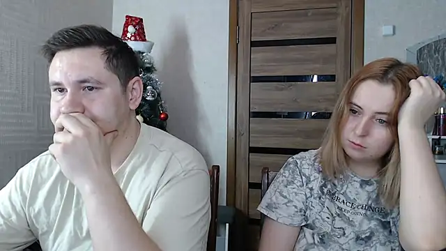 Kristy-Max online show from December 15, 2024, 4:26 pm
