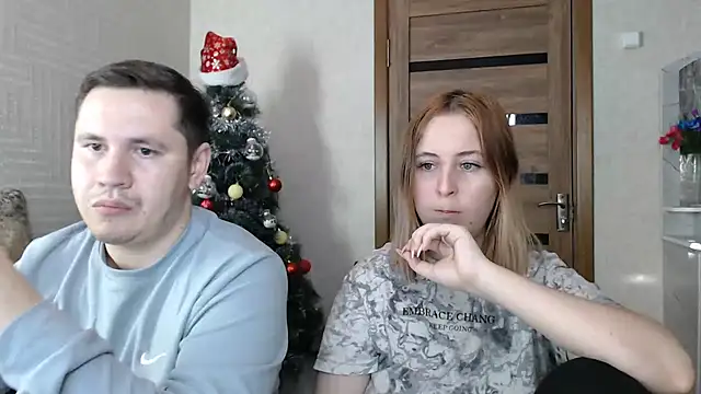 Kristy-Max online show from December 17, 2024, 6:56 am