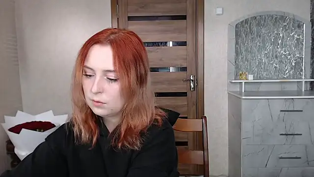 Kristy-Max online show from September 16, 2025, 4:35 am