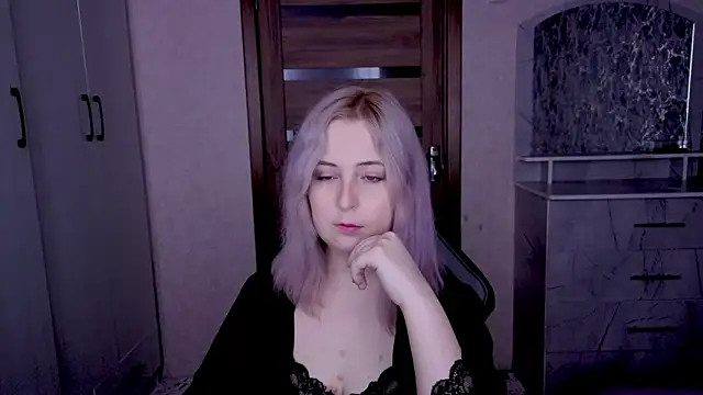 Kristy-Max online show from March 9, 2026, 9:08 pm