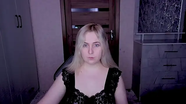 Kristy-Max online show from March 23, 2026, 8:57 pm