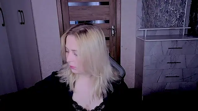 Kristy-Max online show from May 23, 2026, 9:19 pm