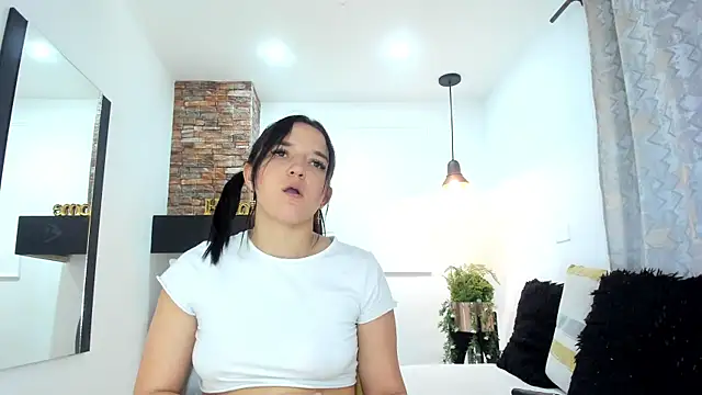 EmilyJireh  online show from December 24, 2024, 1:16 am