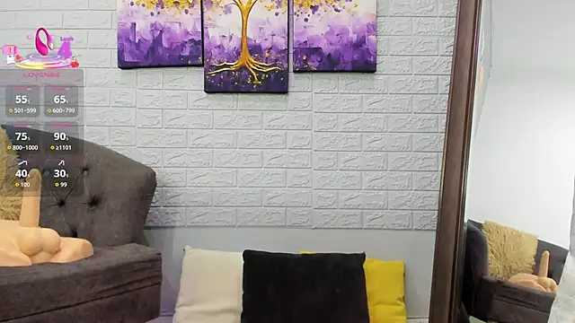 Snapshot of _EmilyJireh_ chatting on October 4, 2025, 7:34 pm EmilyJireh online show from October 4, 2025, 7:34 pm