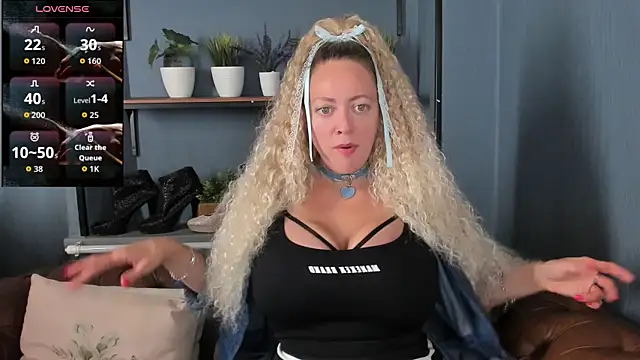 JesiaFoxi online show from August 1, 2026, 1:21 pm