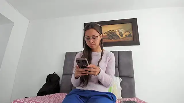 tatiana valencia online show from May 13, 2026, 12:24 pm