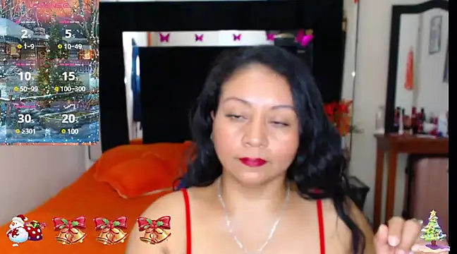 Snapshot of zaray_bella chatting on December 13, 2024, 4:27 pm zaray bella online show from December 13, 2024, 4:27 pm
