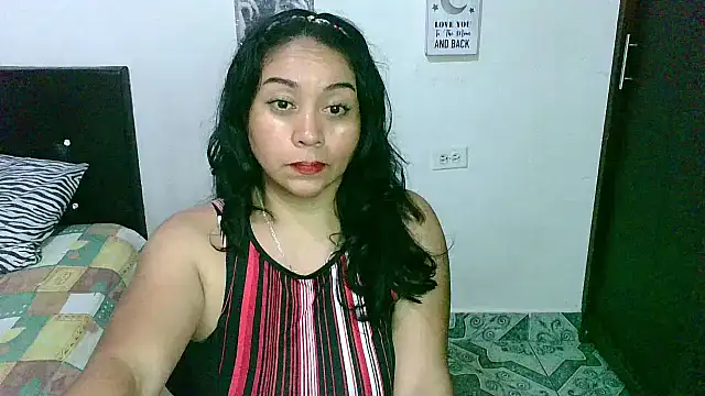 Snapshot of zaray_bella chatting on February 13, 2025, 12:13 am zaray bella online show from February 13, 2025, 12:13 am